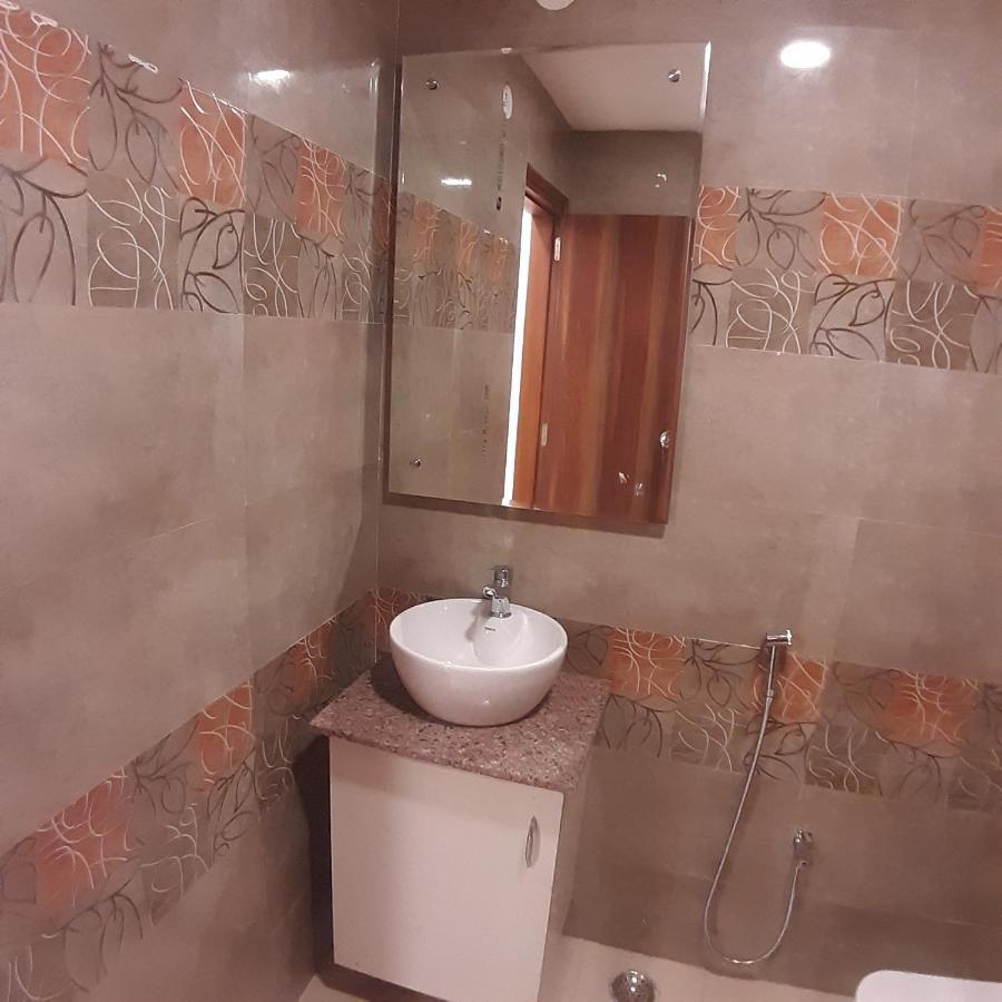 Triom Hotel Delhi  Exterior photo